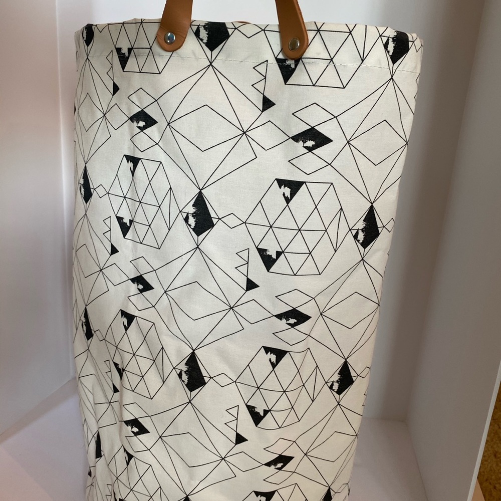 Coated canvas laundry bag